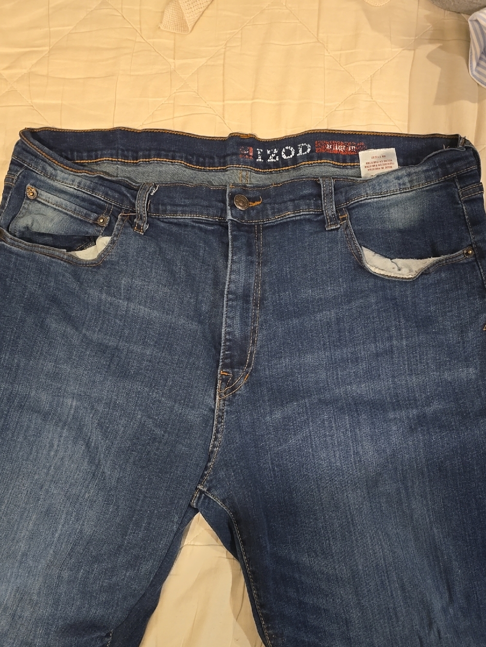 Izod Men's Dark Blue Relaxed Jeans